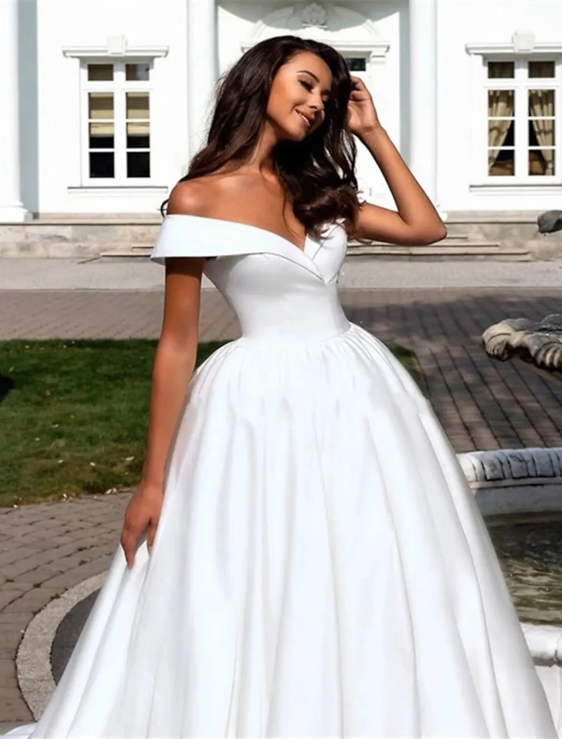Luolandi Formal Wedding Dresses Ball Gown Off Shoulder Cap Sleeve Chapel Train Satin Bridal Gowns