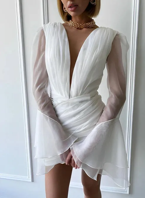 Luolandi Sheath V-Neck Long Sleeves Short Mini Tulle Little White Wedding Dresses Sexy