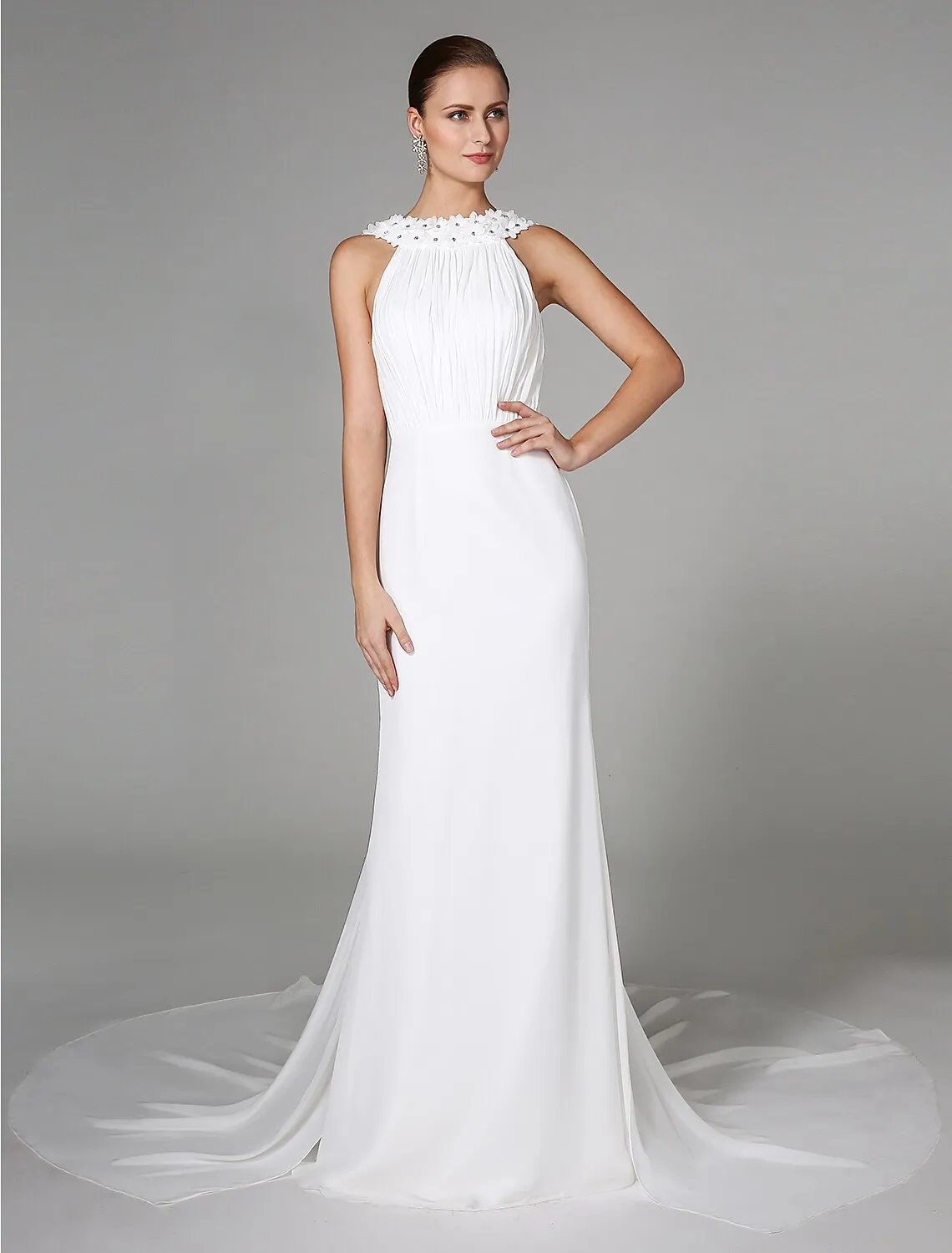 Luolandi Wedding Dresses Sheath / Column High Neck Sleeveless Chapel Train Chiffon Bridal Gowns