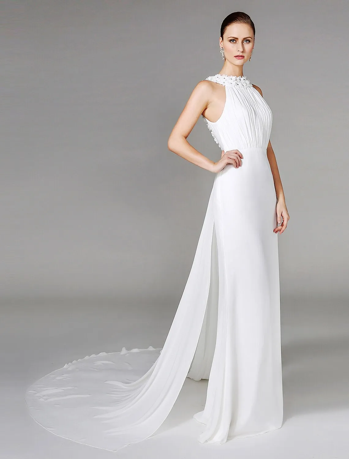 Luolandi Wedding Dresses Sheath / Column High Neck Sleeveless Chapel Train Chiffon Bridal Gowns