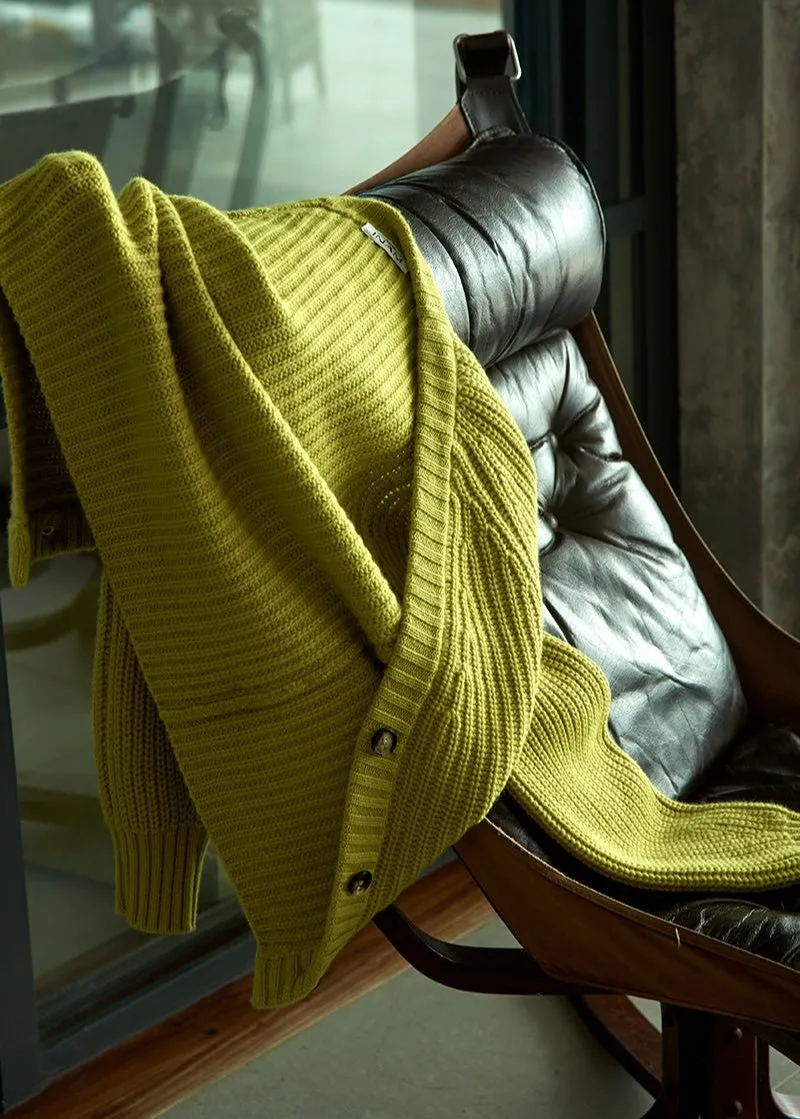 TRINA | Our chunky V CARDIGAN